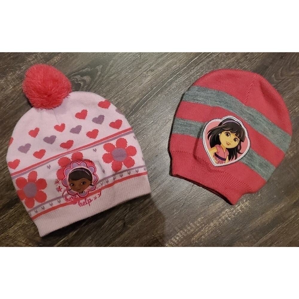 𝅺Set of 2 Girls Winter Beanie Hats Dora / Doc McStuffins 2T - 5T